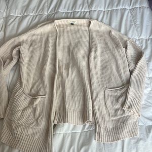 Beige Cardigan w Pockets